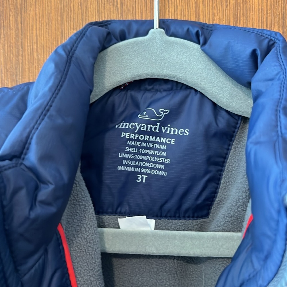 Vineyard Vines Navy Blue fleece lined down jacket 3T - Picture 2 of 3